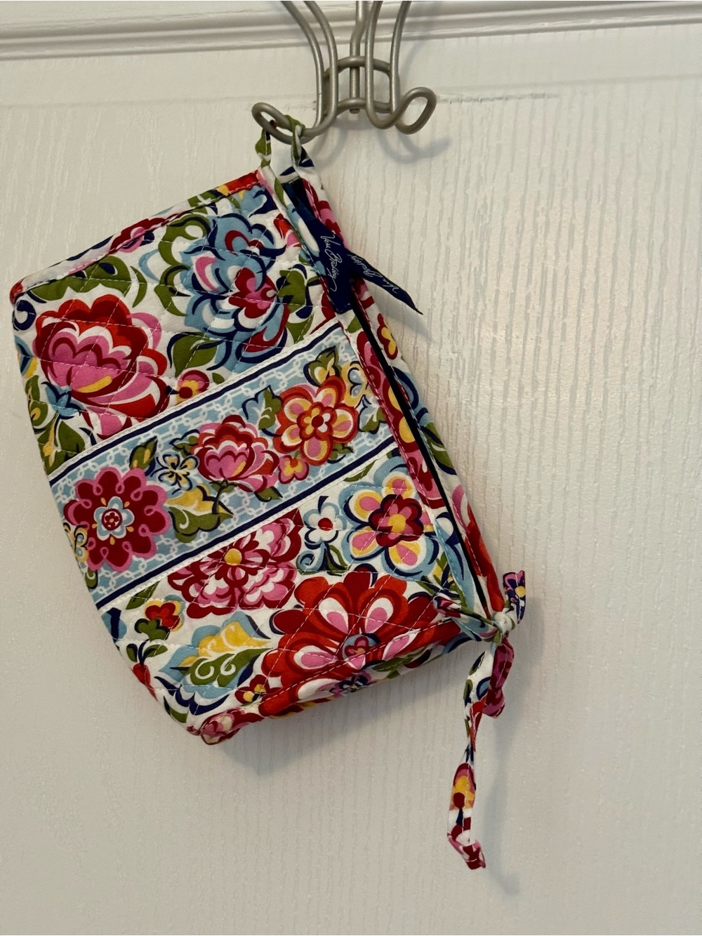 Vera Bradley Multicolor Floral Quilted Makeup Bag - Picture 8 of 14